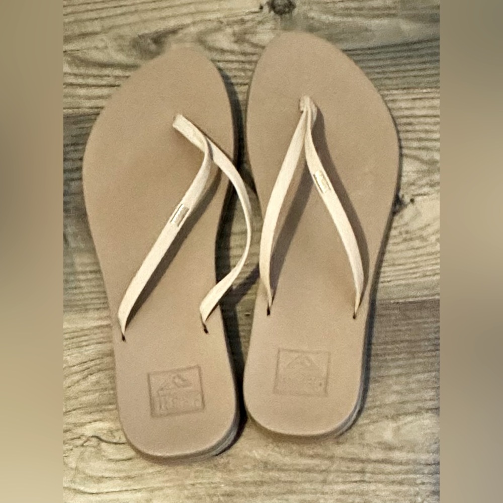 Reef Women's Cushion Slim Sandal - seashell - size 8